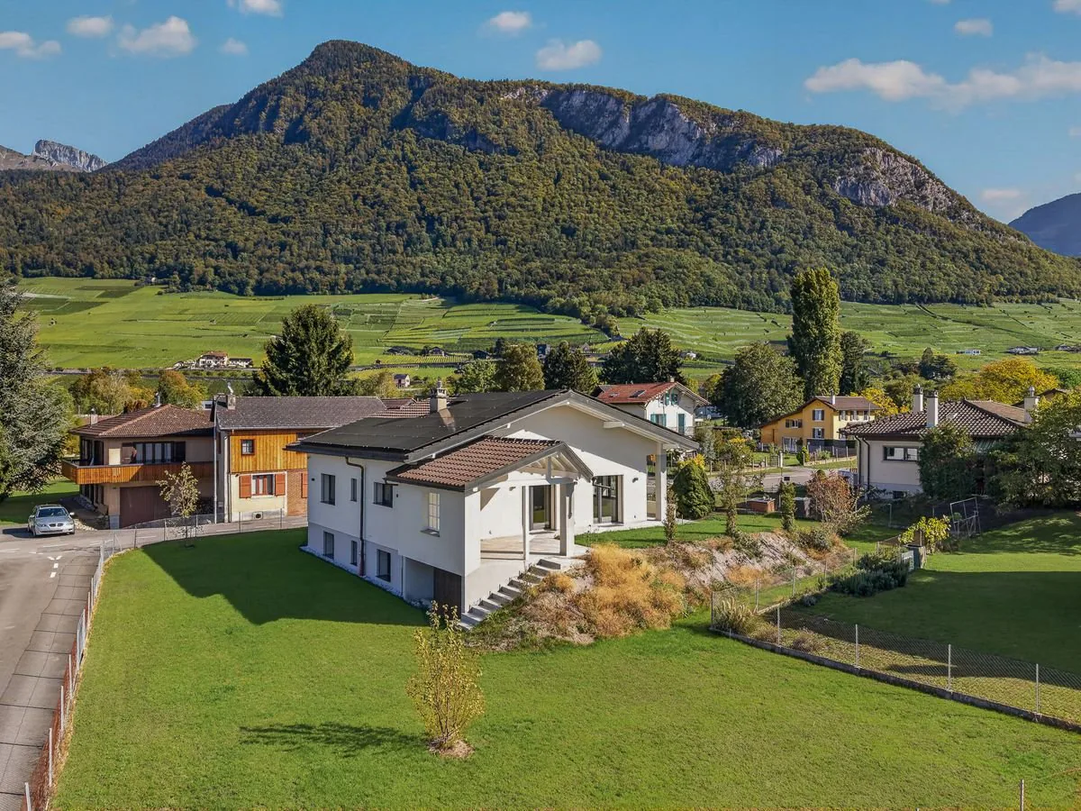 Coup de coeur à Aigle : L'alliance parfaite de l'élégance contemporaine et de l'efficience énergétique