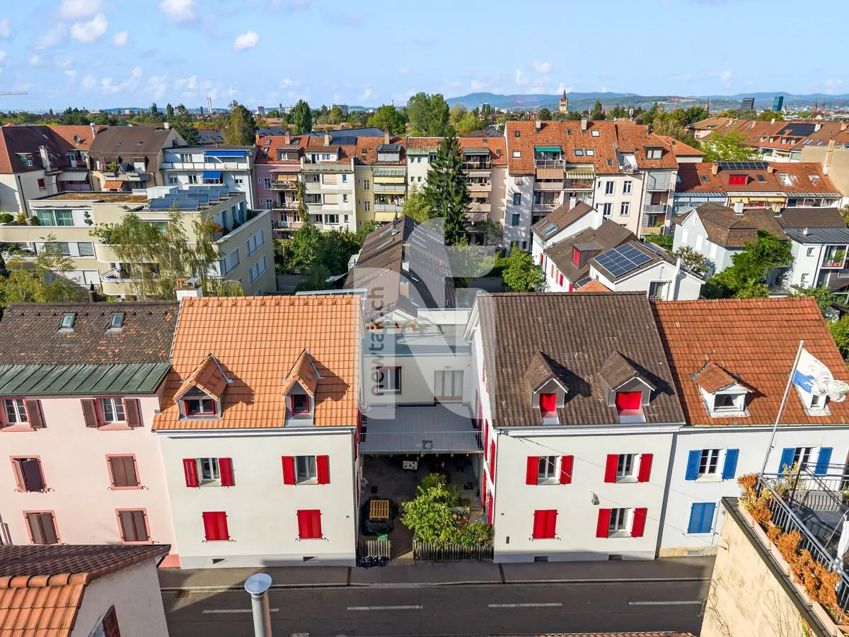 Attraktives Rendite-Mehrfamilienhaus mit grosszügigen Wohneinheiten an begehrter Lage in Binningen
