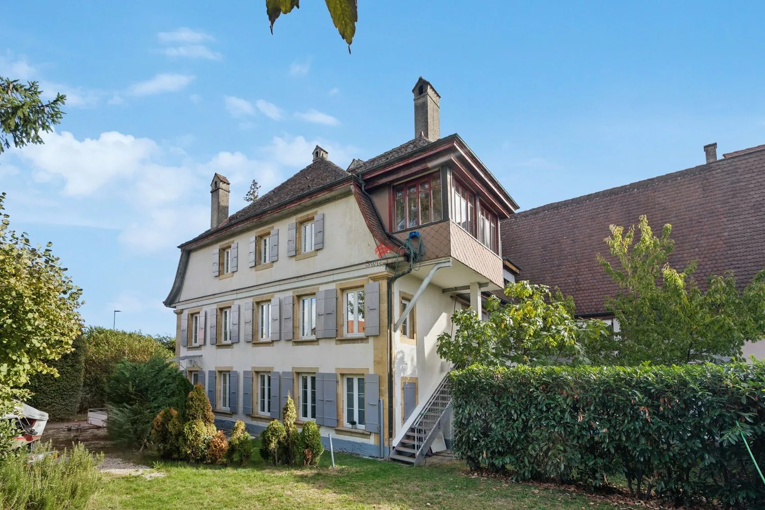 Immeuble de rendement constitué de quatre appartements tous loués