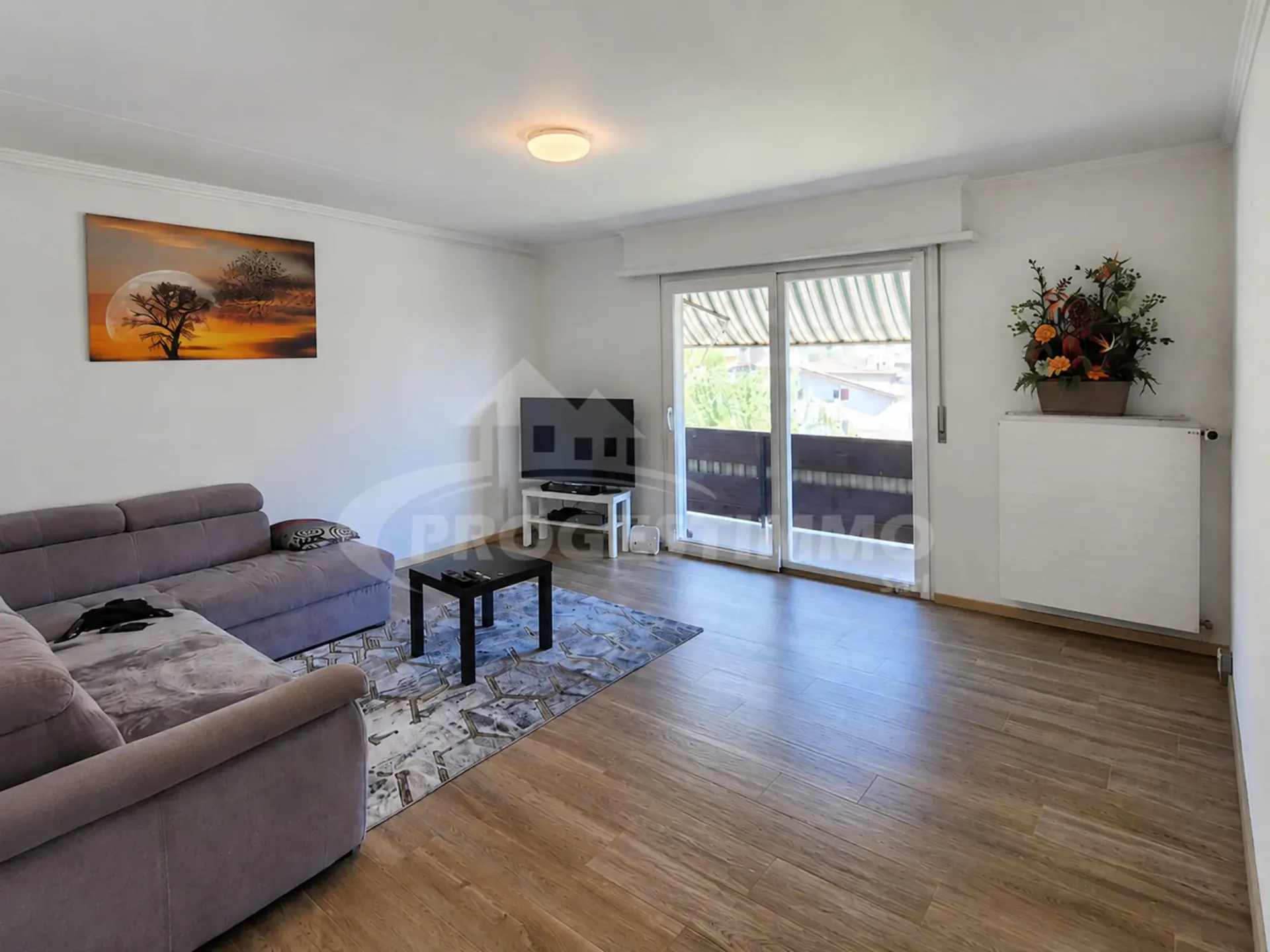4,5 Zimmer hell mit Balkon im Herzen von Uvrier