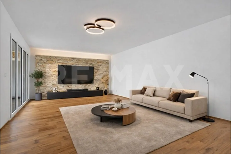 5½-room apartment including basement and underground parking space, plenty of space for the family