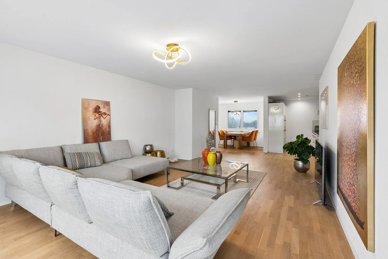 Appartement moderne 3,5 pièces à Bülach - confortable et élégant
