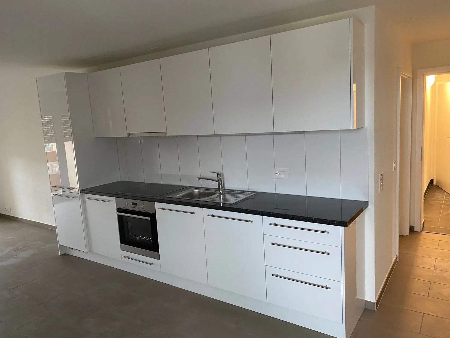 Bright 3-room apartment with balcony on the 6th floor – La Chaux-de-Fonds