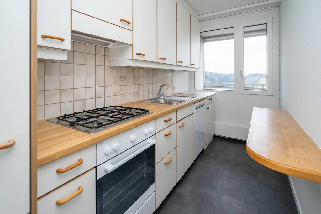 Geräumige 4-Zimmer-Wohnung im Gäbelbach zu vermieten