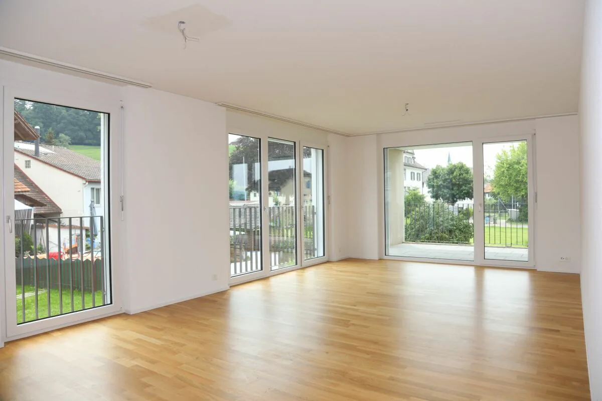 Affascinante appartamento di 3.5 locali con ampio balcone e vista sul verde.