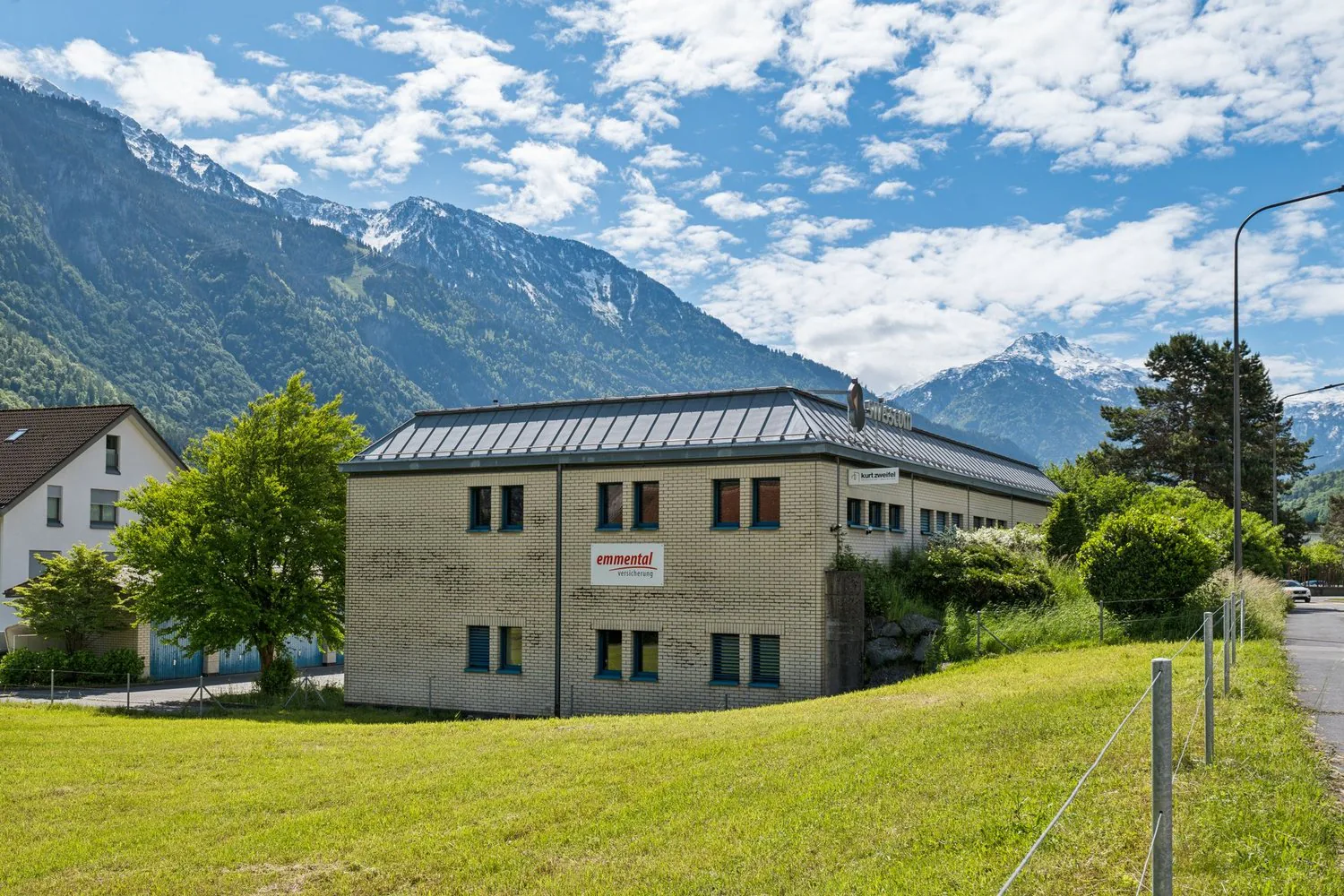 Spazio, Libertà & Vista sulle Alpi - Il tuo nuovo spazio a Glarus
