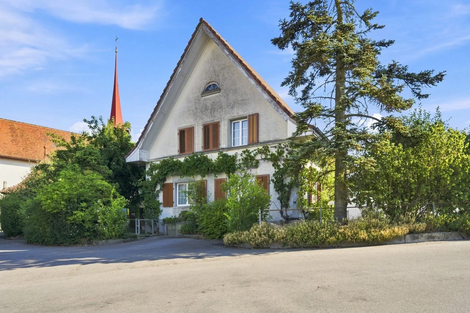 Charmantes Haus mit viel Potenzial