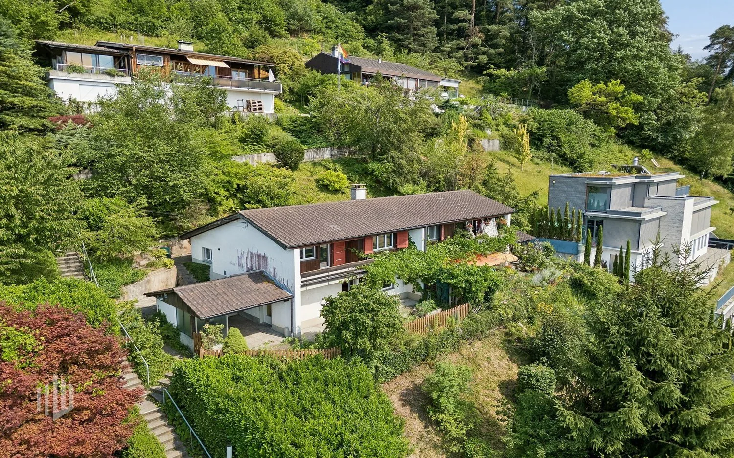 ImmoWyss - Charmantes Zuhause mit traumhafter Sicht auf den Thunersee
