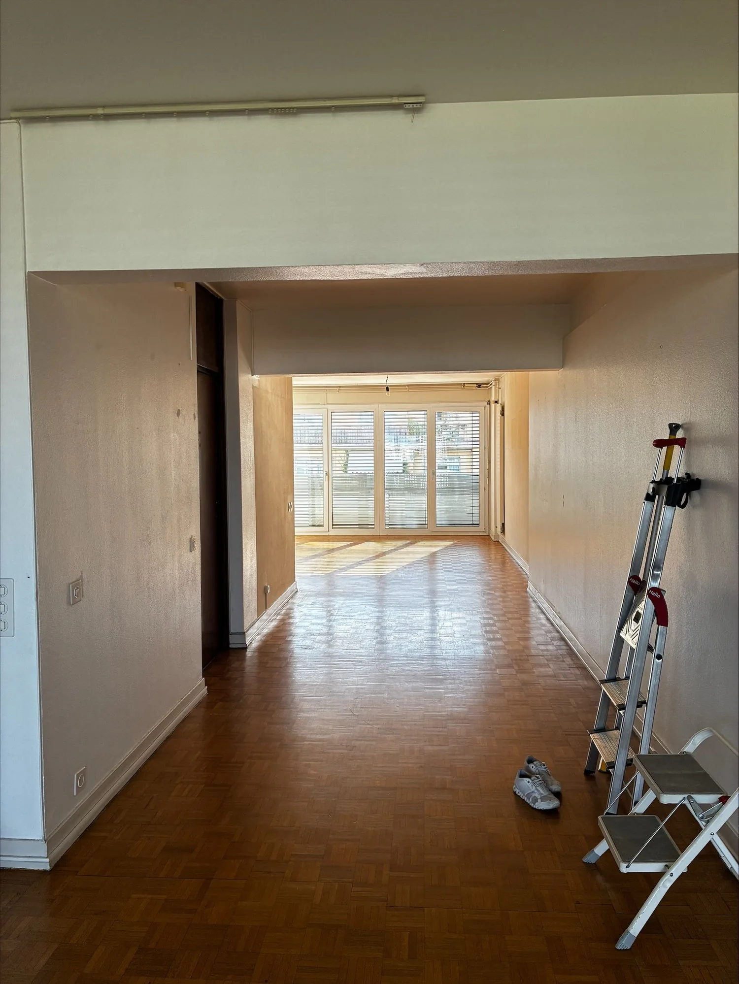 Prächtige 7-Zimmer-Dreispänner-Wohnung in Champel mit Terrasse