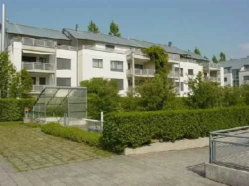 Atelier à louer dans un emplacement central à Dübendorf !