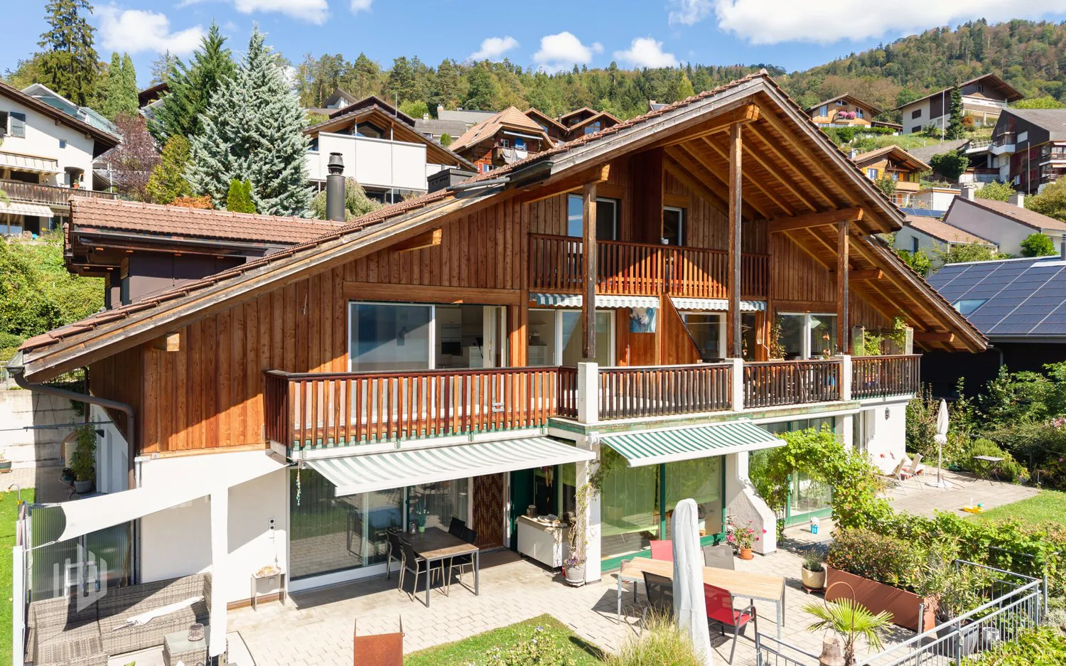 ImmoWyss - Maisonette da sogno con vista meravigliosa sul lago e il Niesen