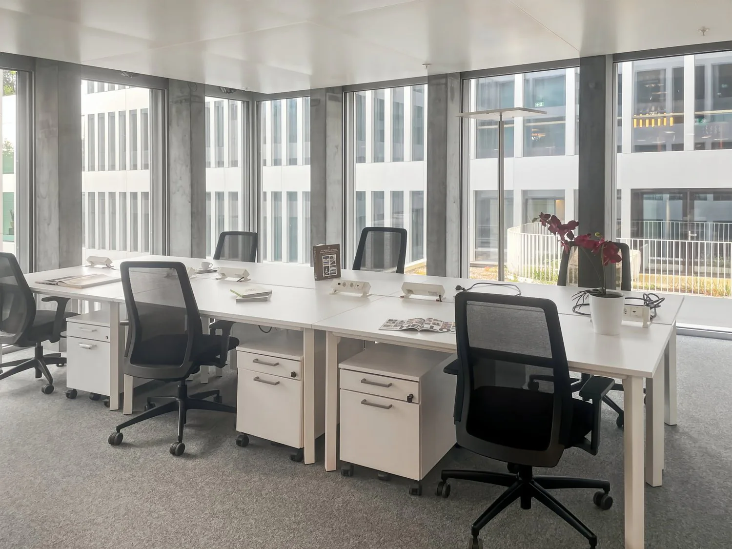 Office space for 4 in Spaces The Circle 6
