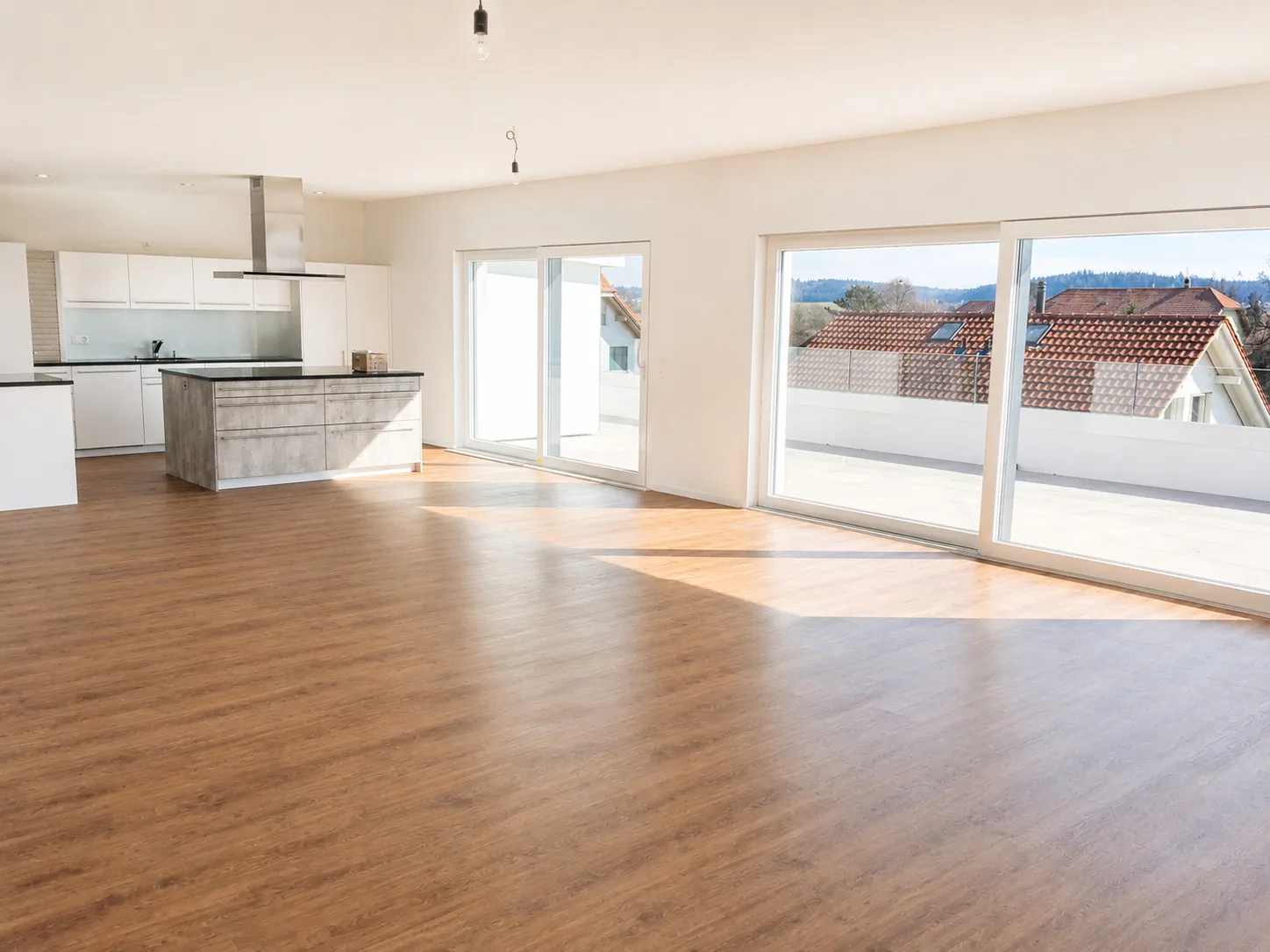 Appartamento mansardato moderno 5.5 locali con grande terrazza a Niederbuchsiten