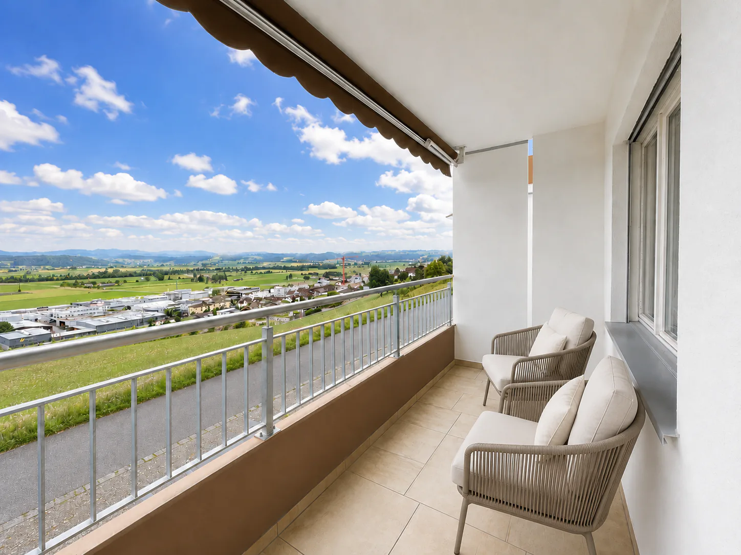 Appartement charmant de 4,5 pièces avec vue panoramique à Wauwil