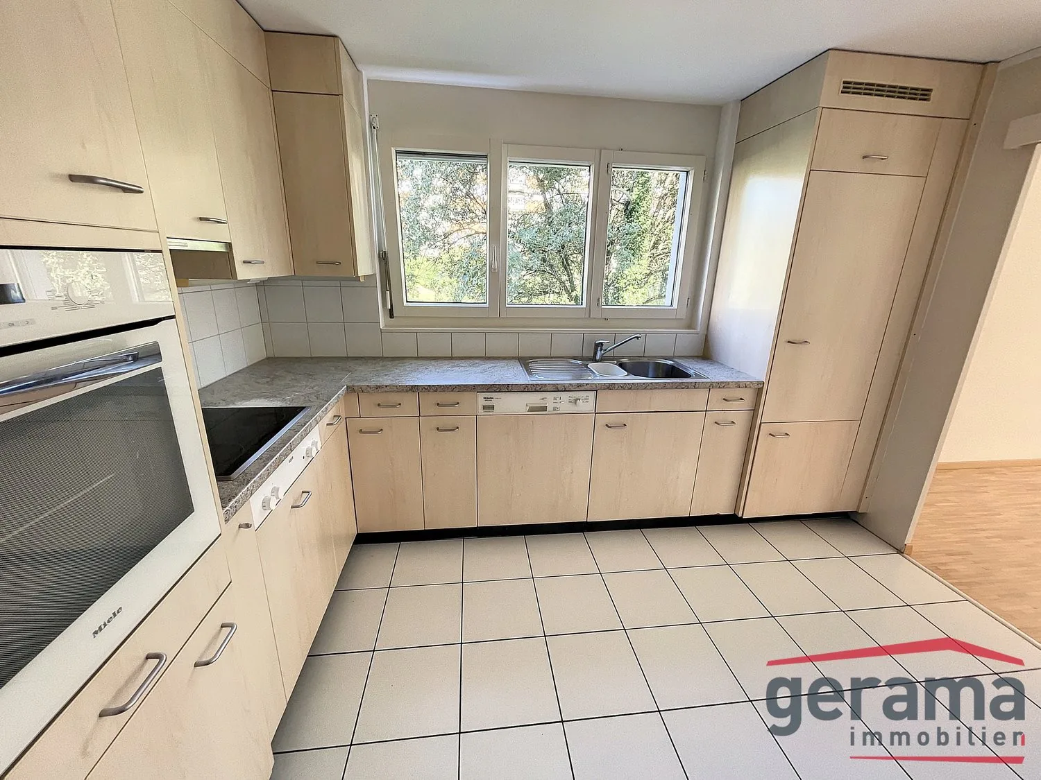 Appartement 4.5 pièces au 1er étage