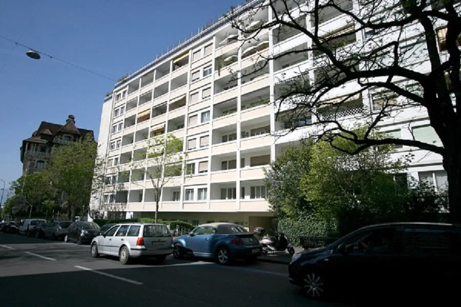 2.5-room apartment with balcony in Champel