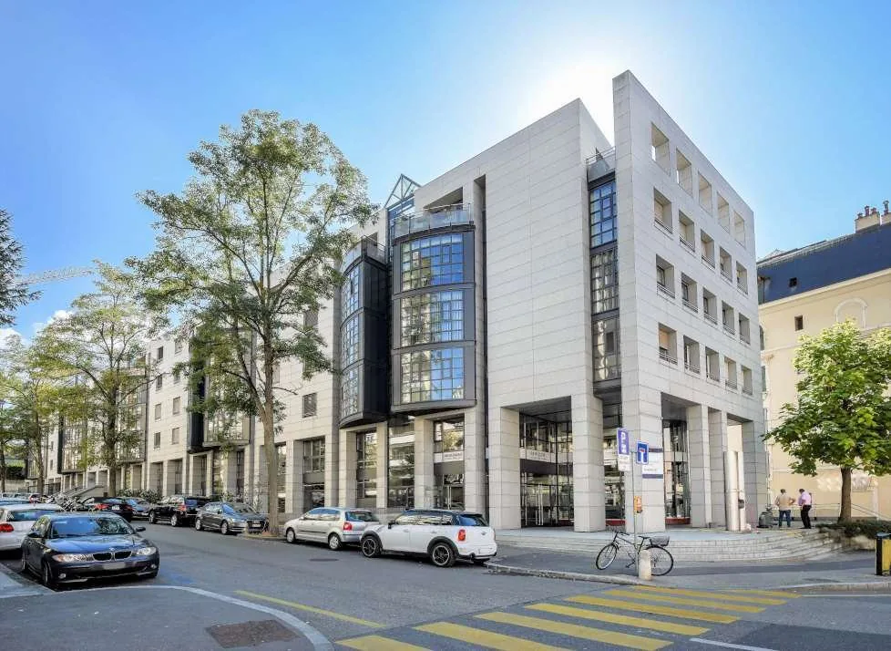 Parkplatz in der Nähe von Eaux-Vives