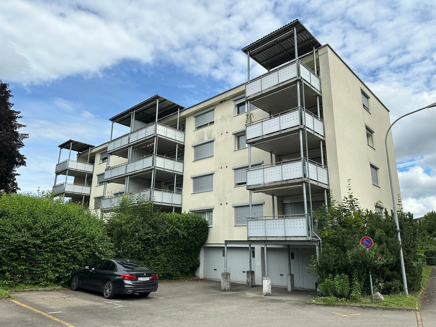 3.5-room apartment on the 2nd floor right