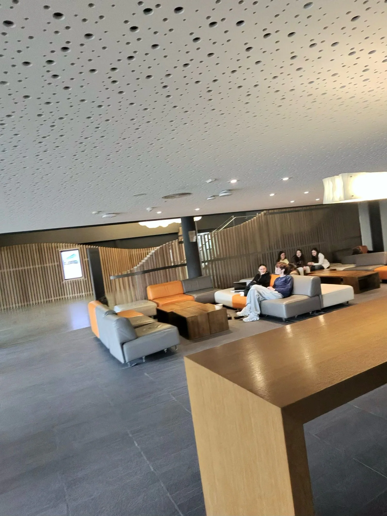 Beaucoup d'espace au sous-sol - un véritable coup de tonnerre pour les créateurs