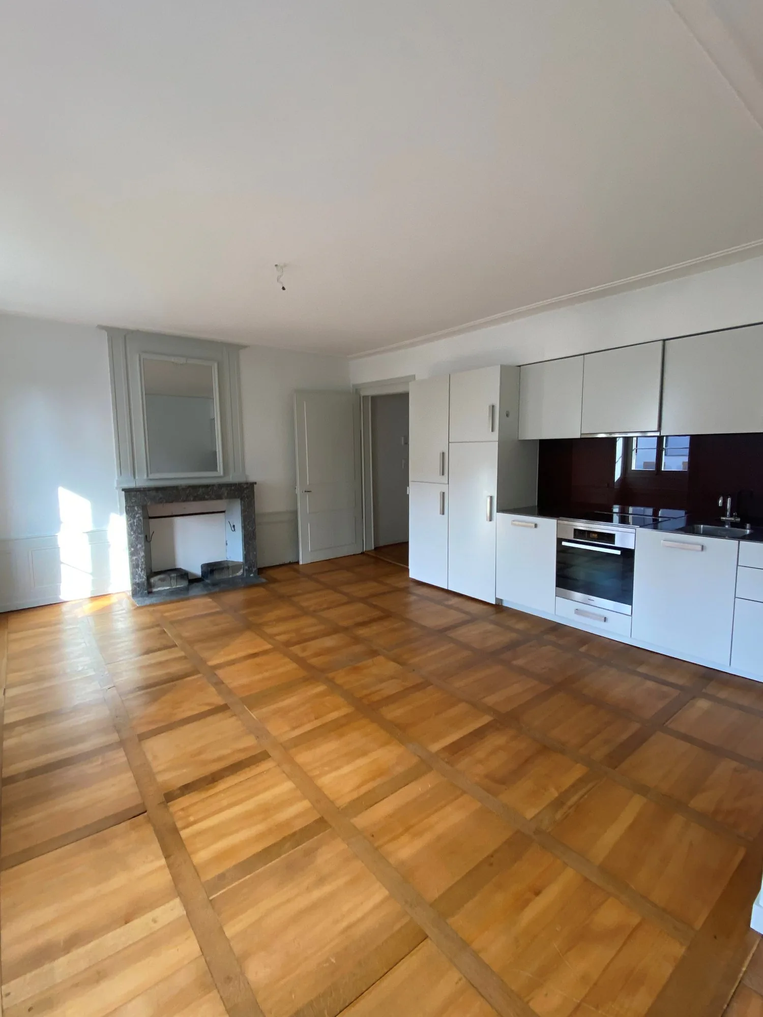 Zweieinhalb-Zimmer-Wohnung im 2. Stock