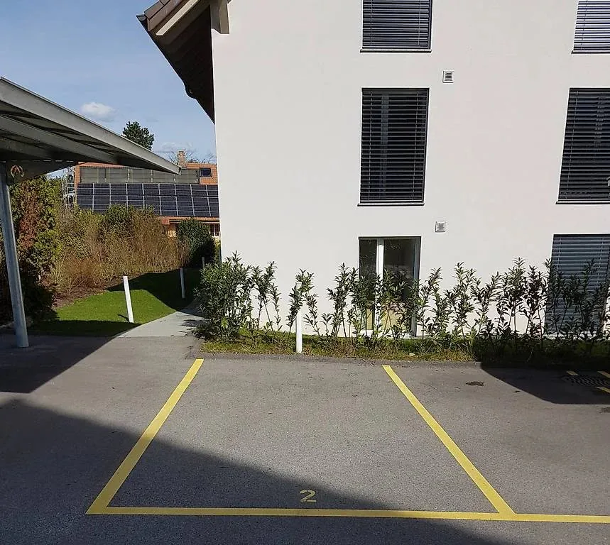 Place de parking extérieure
