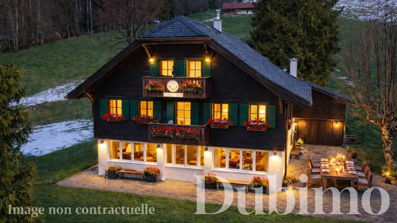 Chalet mit 11 Zimmern an der Riviera