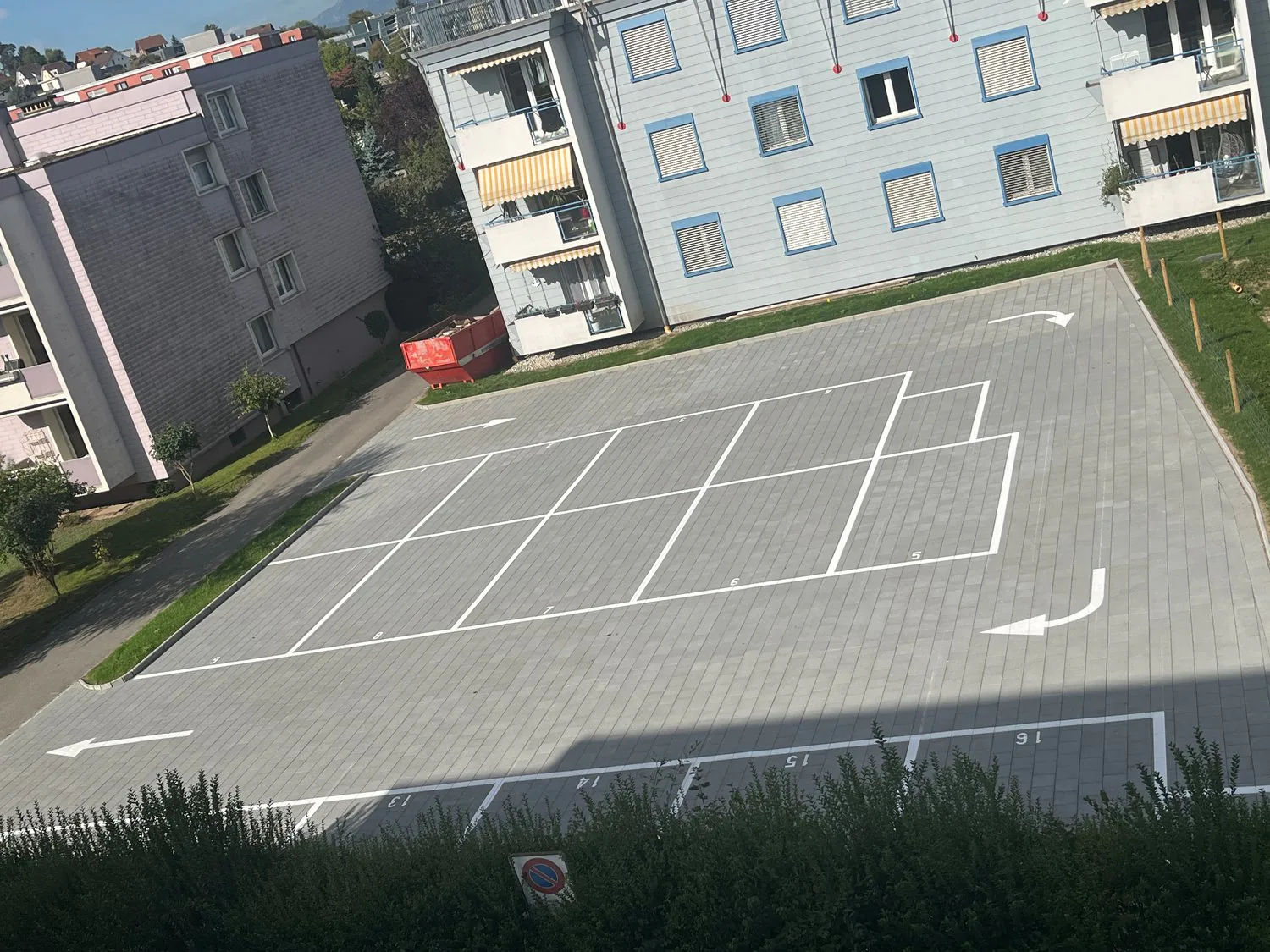 Places de parking à louer dans un emplacement central à Rothrist