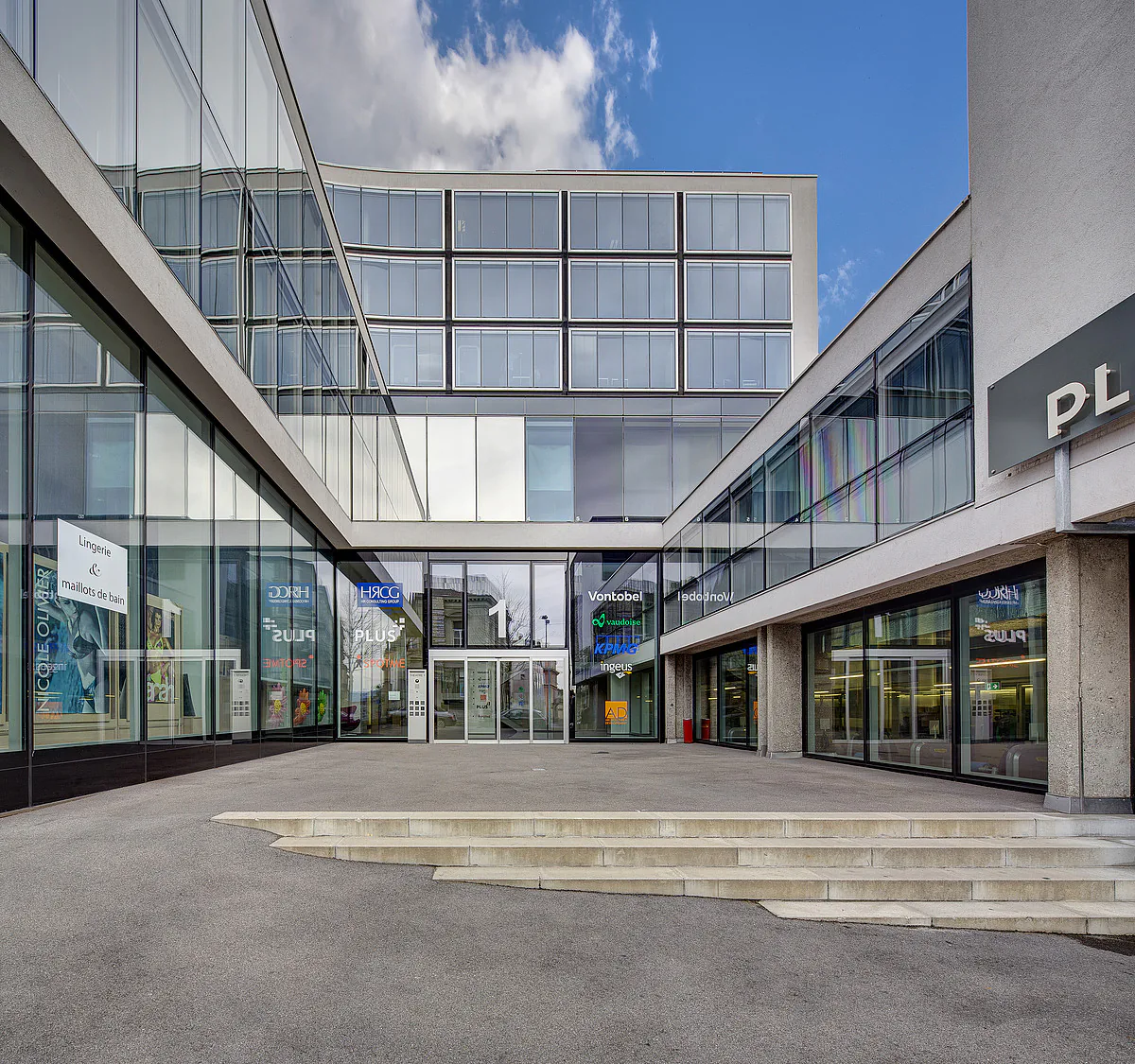 Parkplatz in der Nähe des Bahnhofs und der Innenstadt von Lausanne