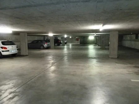 Freie Einstellplätze in bester City-Lage/ 02. Platz 50% günstiger mieten