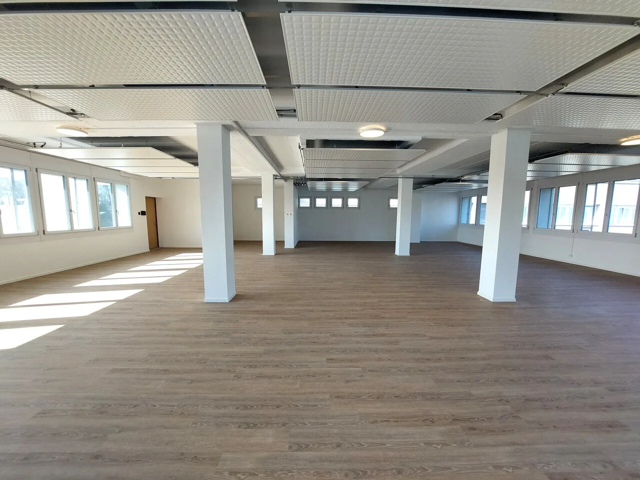 Flexibler Mietvertrag - Büro 225m2 ausgestattet - Verfügbar ab sofort - Nah an allem