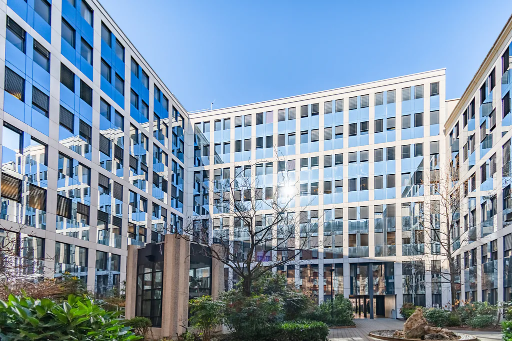 Bürofläche von etwa 200 m2 im Herzen des Bains-Viertels