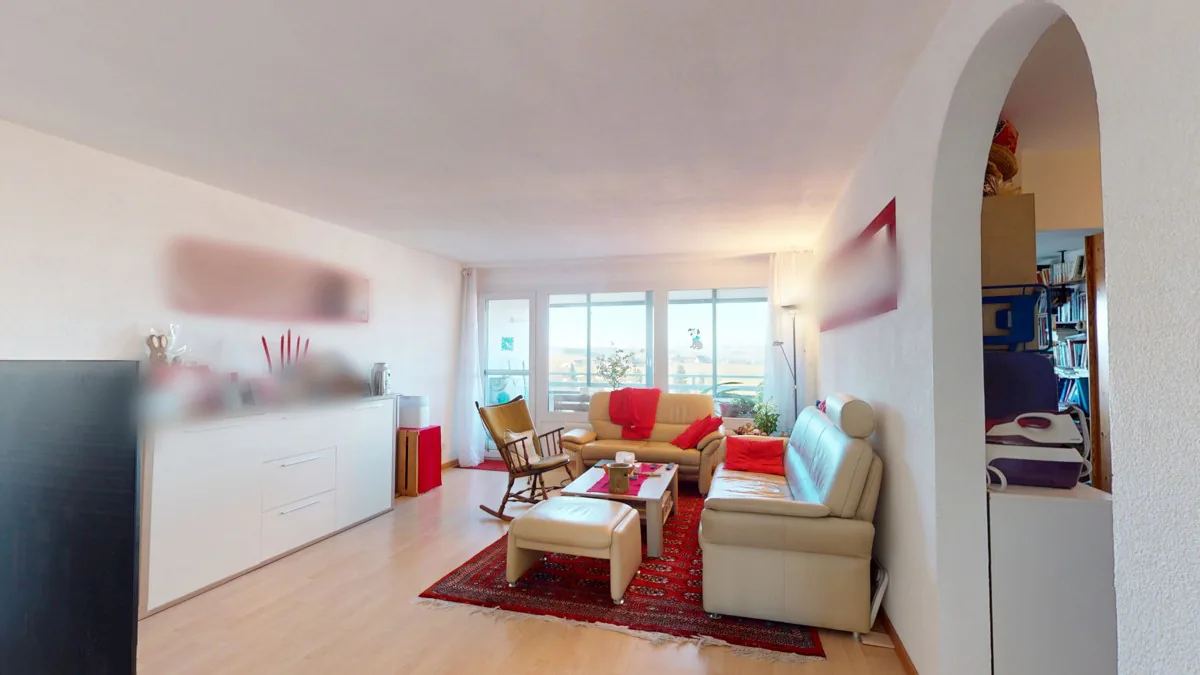 Very sunny apartment with a view