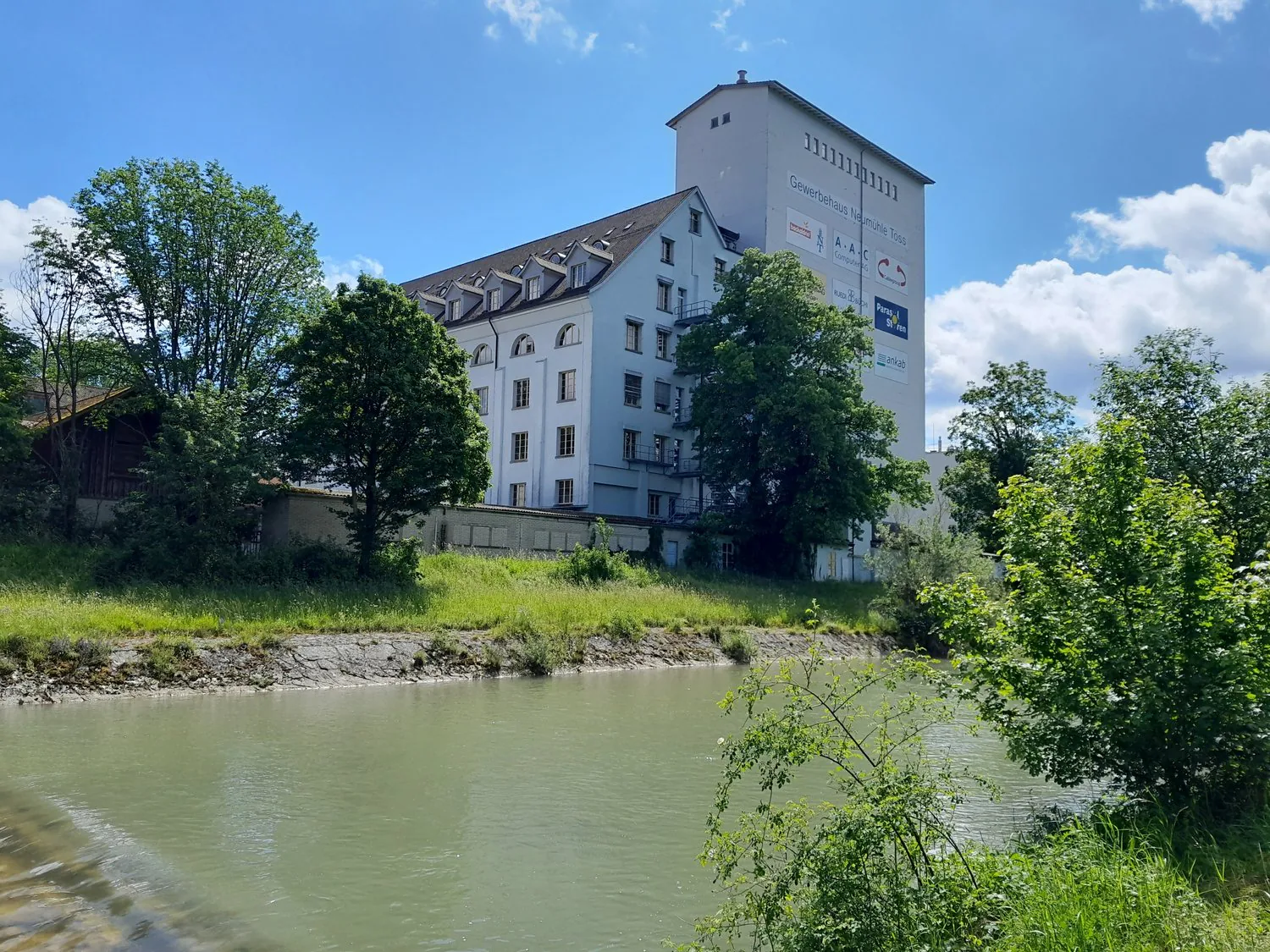 ca. 60 m2 Büroraum im 1. OG