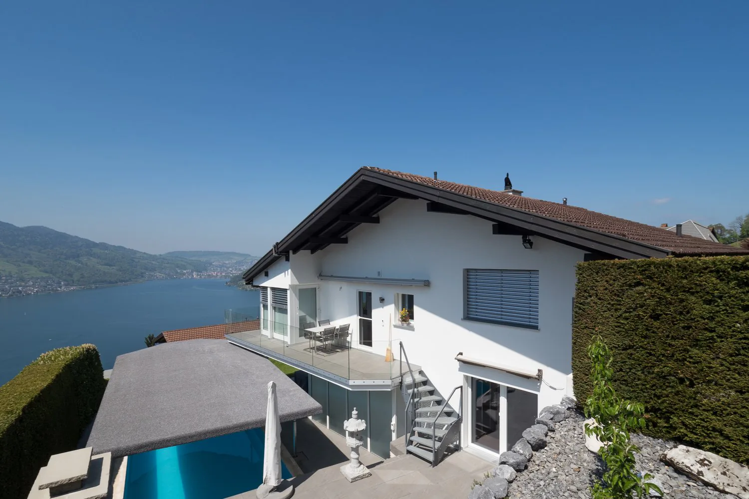 Maison unifamiliale avec une vue lointaine merveilleuse