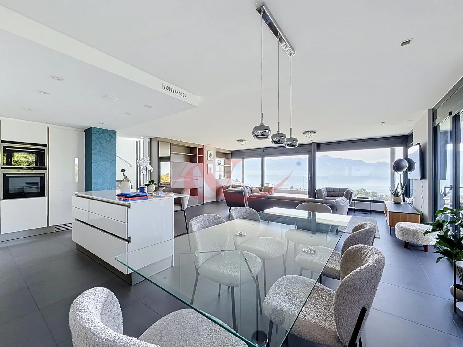 Modern property offering a view of the lake and the Alps ? The Conversion
