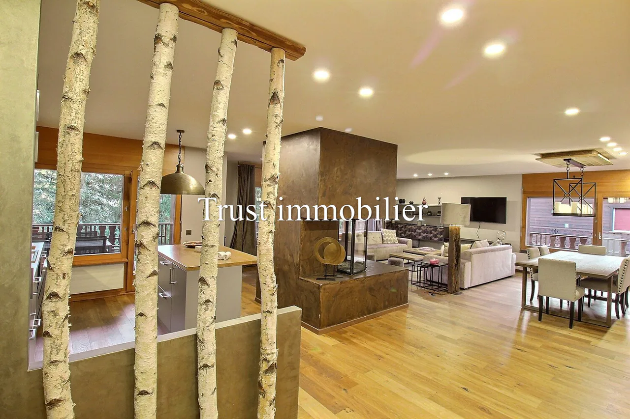 4027L. Bel appartement 4.5 pcs à louer, centre de Crans