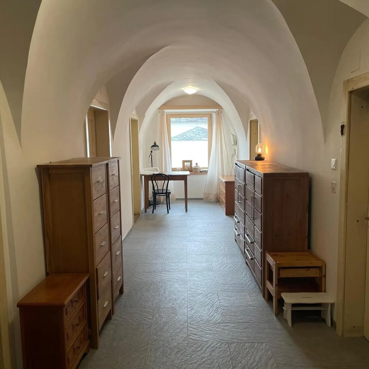 Offre unique : presbytère historique au début de Poschiavo-San Carlo