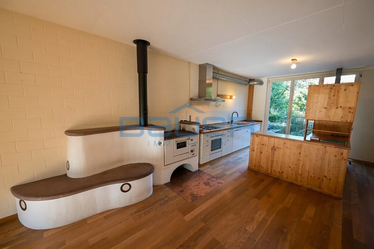 Style meets freedom: semi-detached house with versatile living concept