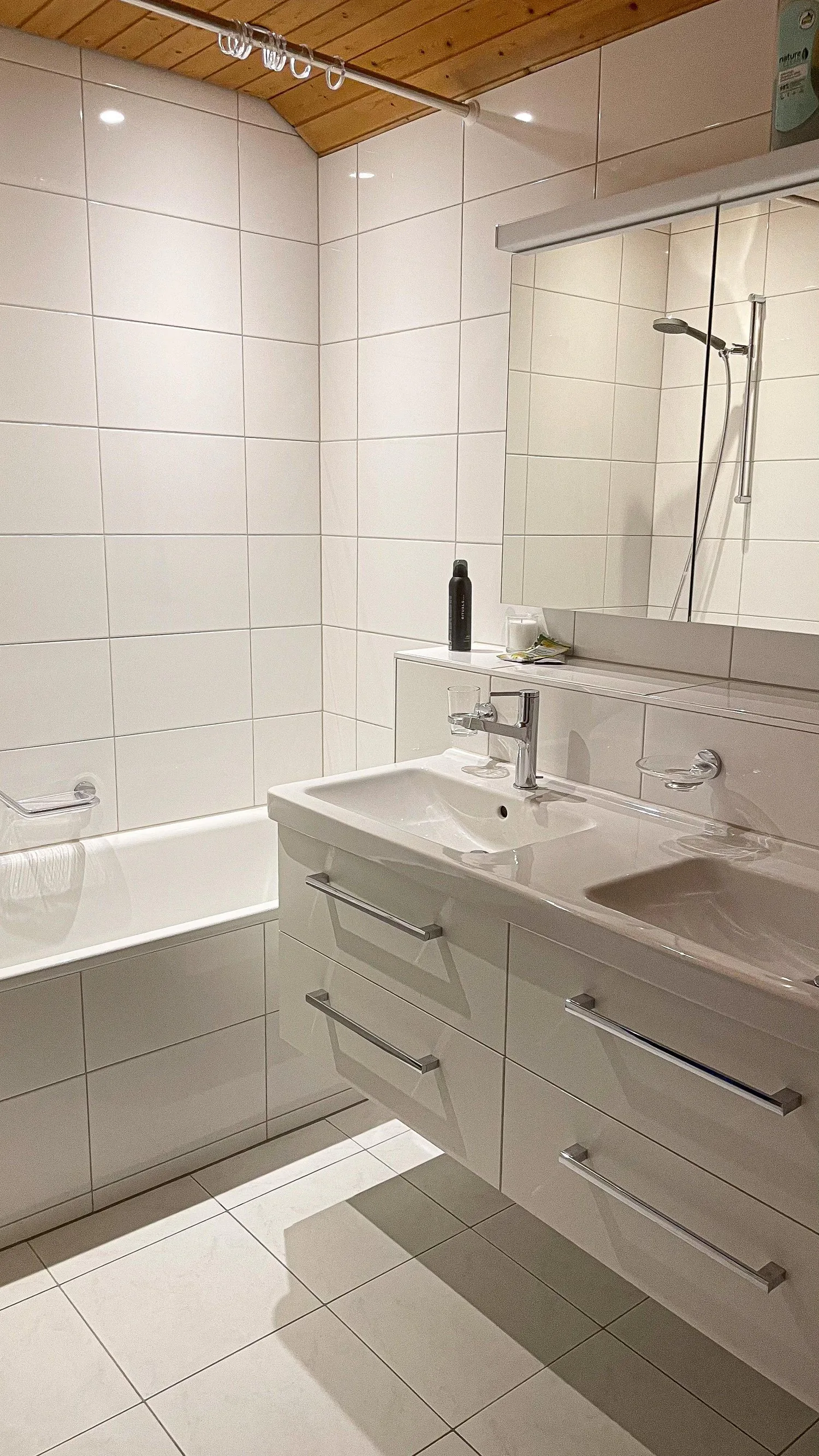 Un mois de loyer gratuit attrayant appartement duplex 5.5 pièces