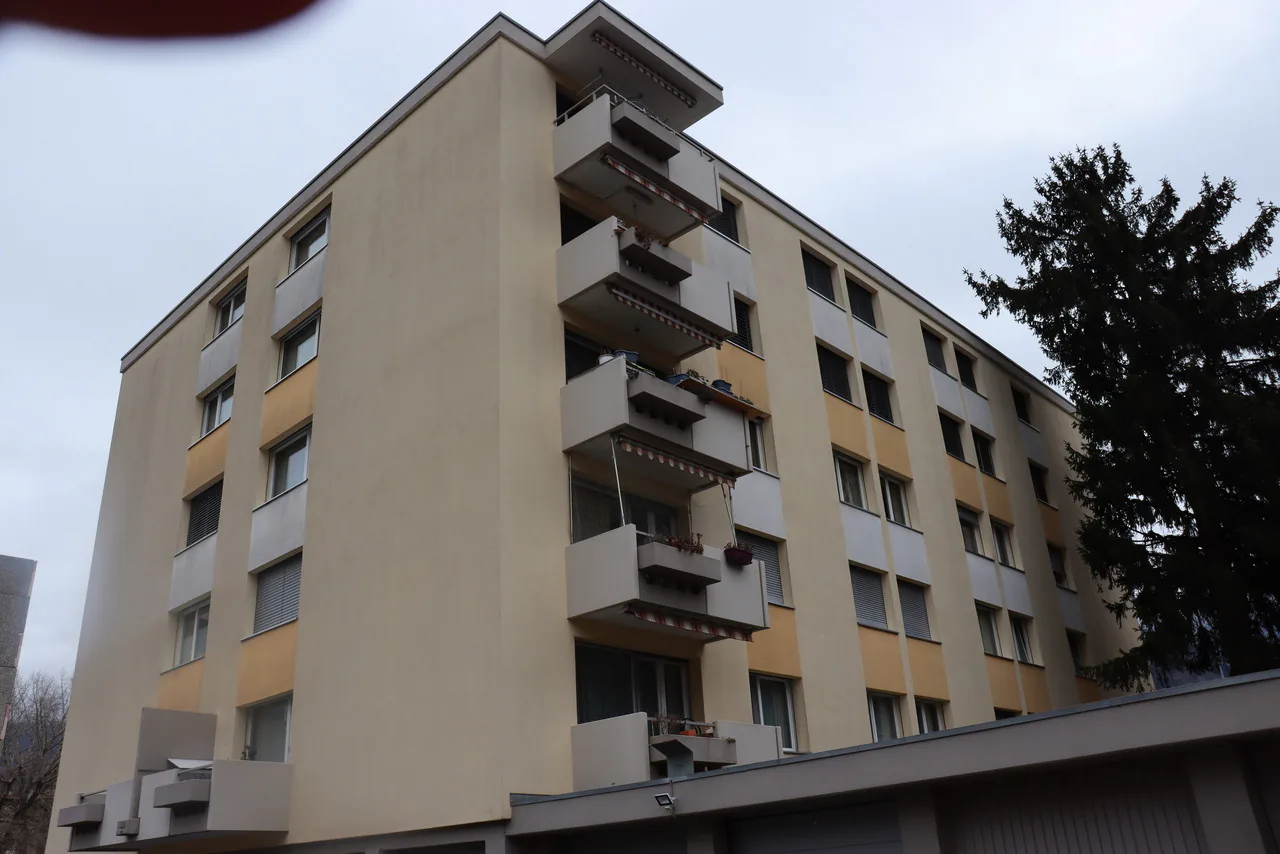 Central 4.5-room apartment with garage and lift in Glis!