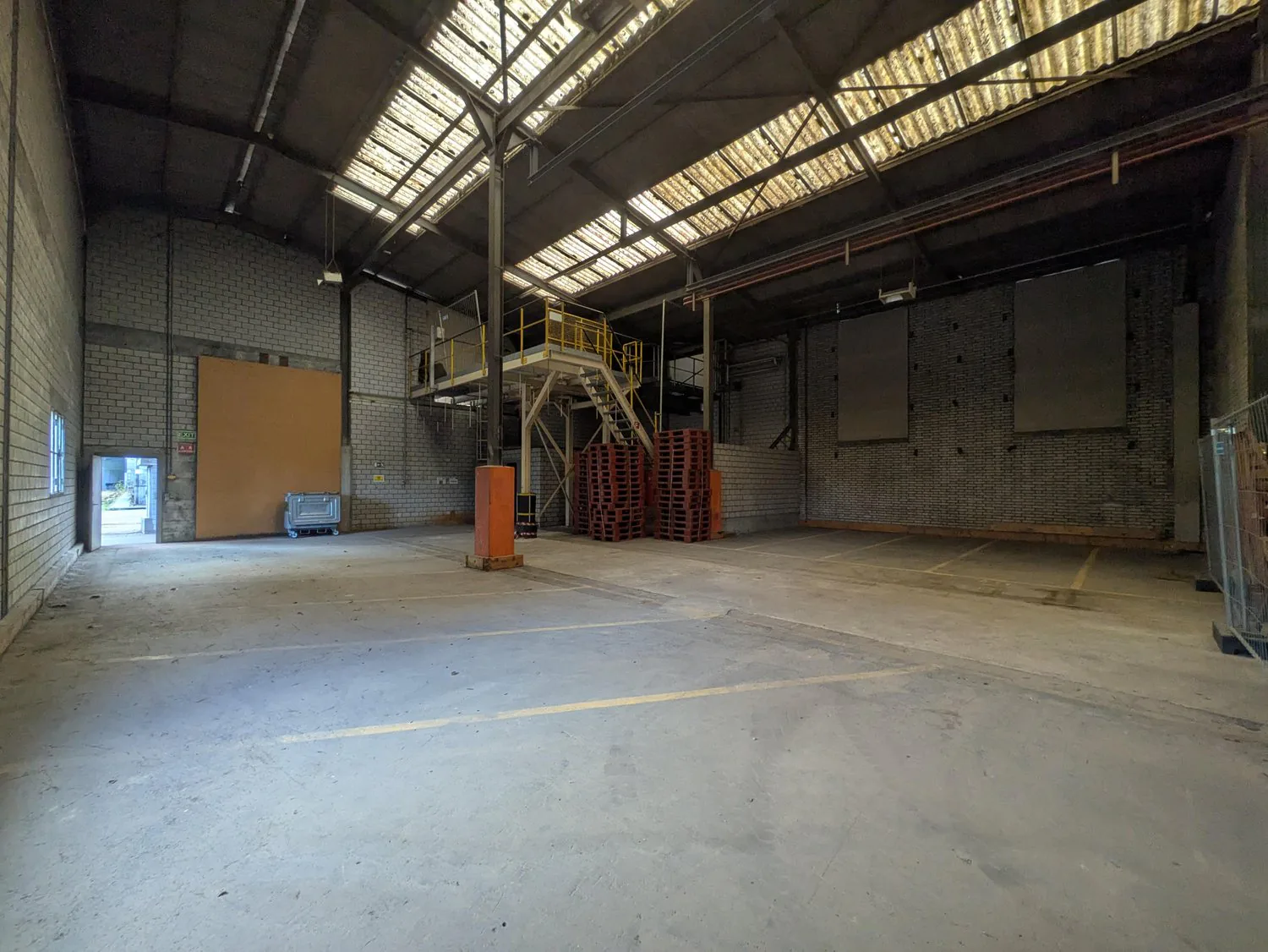 Warehouse for rent