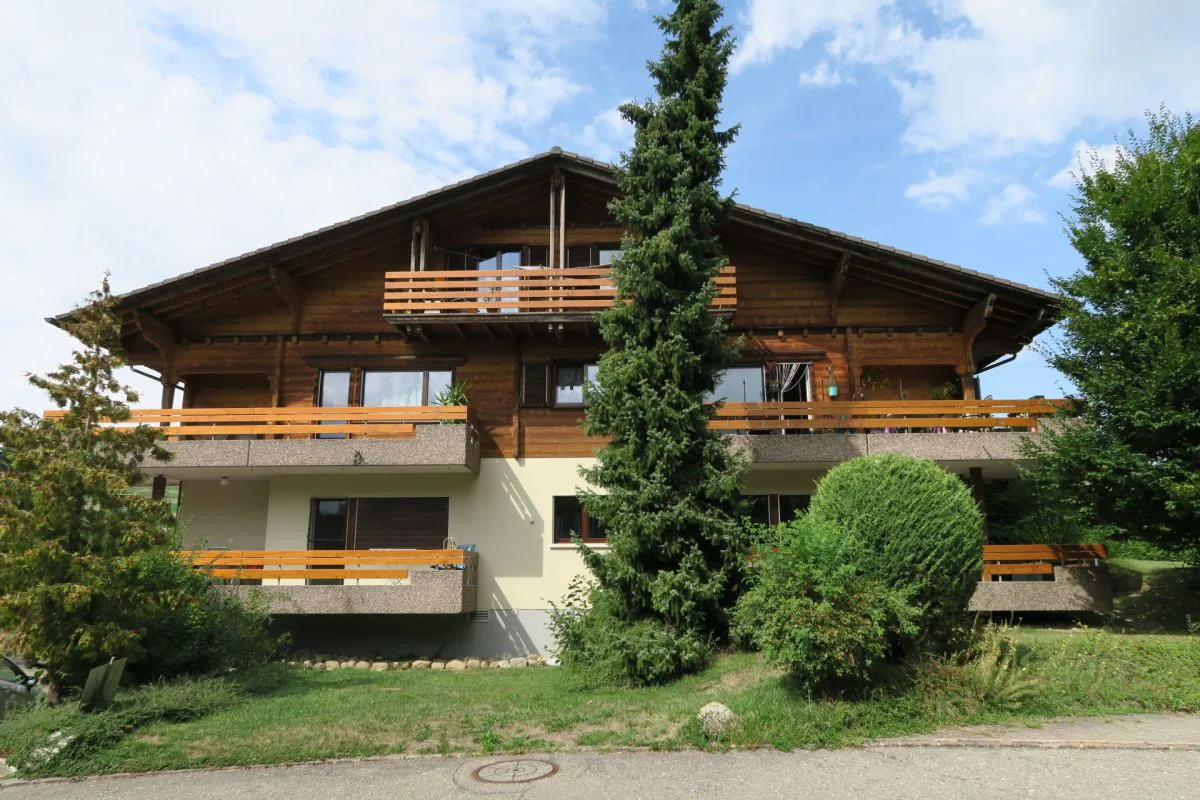 Charmant appartement 3½ pièces dans un chalet