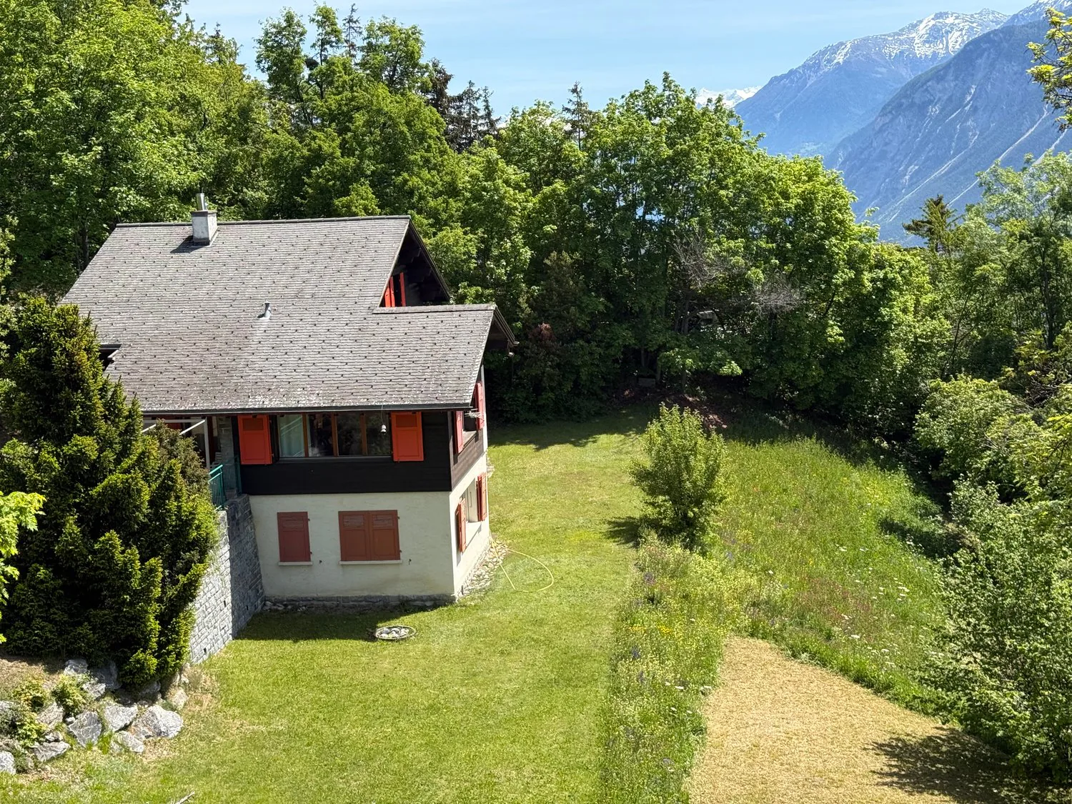Chalet Pigwood, Blûche (Ref: 6650)
