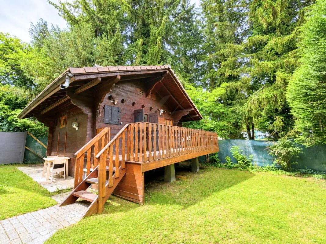 Seltene Gelegenheit - Vollständig renoviertes Chalet in Lausanne zum Verkauf