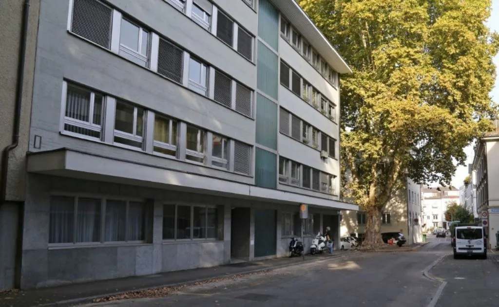 Spazi di stoccaggio flessibili (42 & 43 mq) nel distretto 8 - limitato fino al 31.12.2026