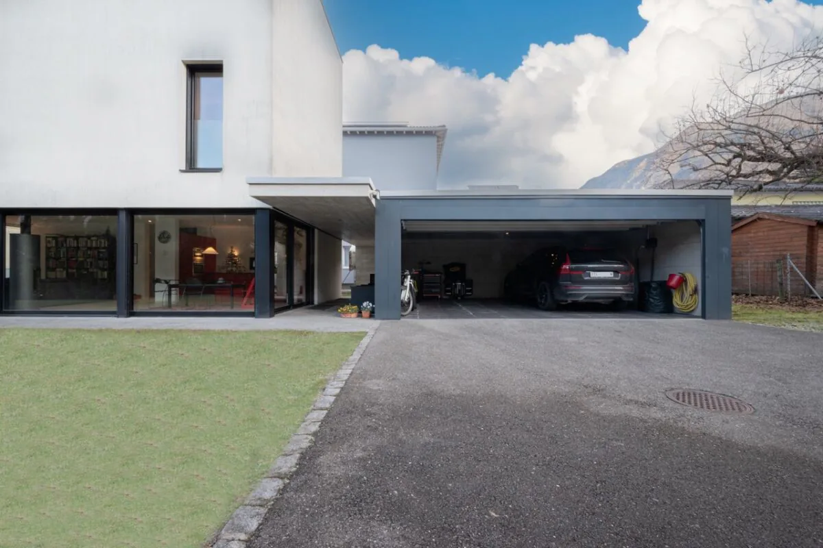 Moderne und helle Villa in ruhiger Wohnlage