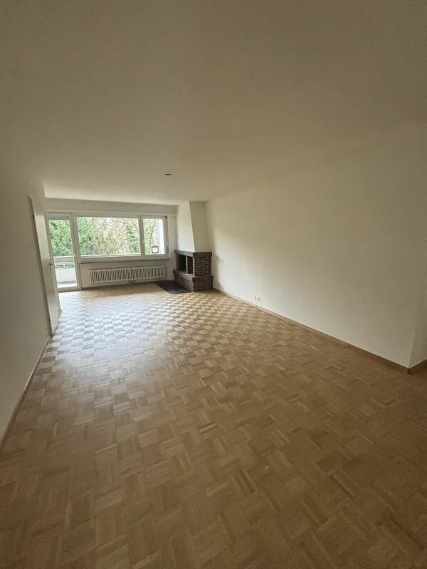 Grosszügige 4.5-Zimmerwohnung an zentraler Lage