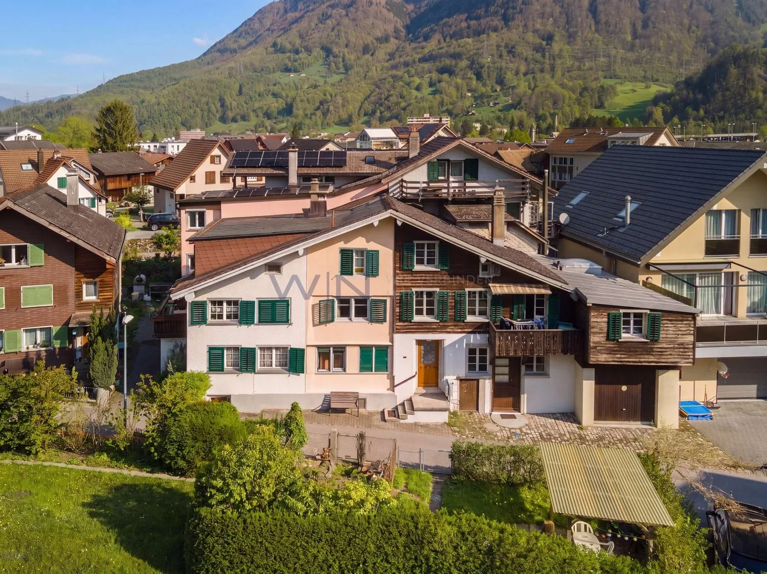 Casa a 4 parti / completamente affittata / 5,4 %