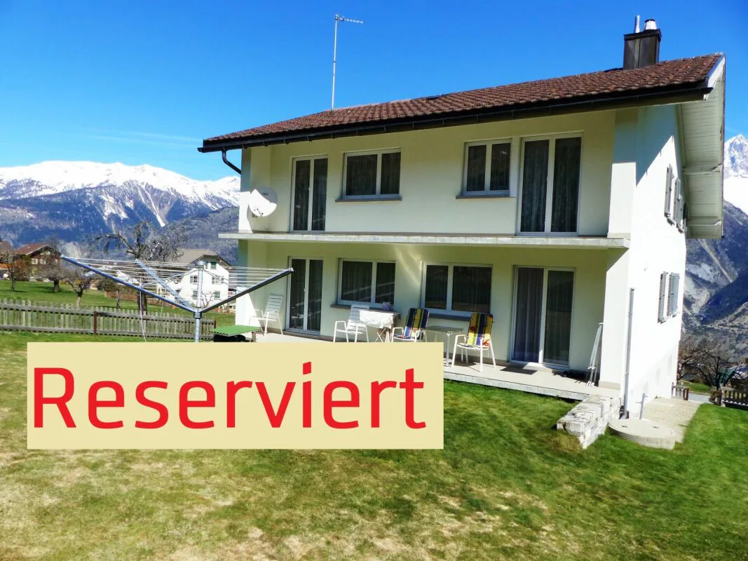 Grande maison unifamiliale de 9 pièces avec un grand potentiel dans un emplacement de rêve