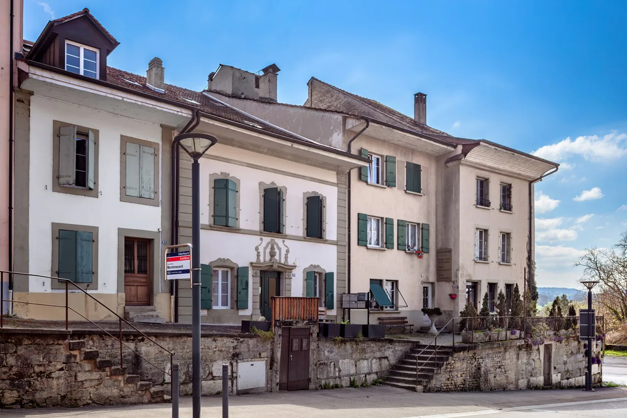 Wohngebäude mit 6 Wohnungen